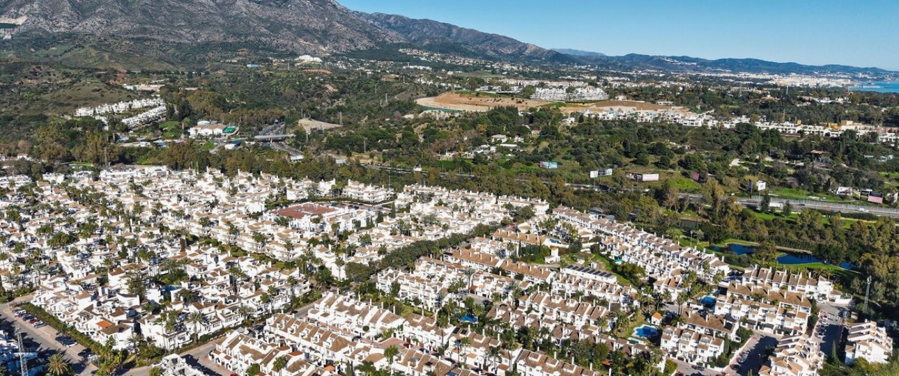 Resale - Town house - Marbella - Nueva Andalucía