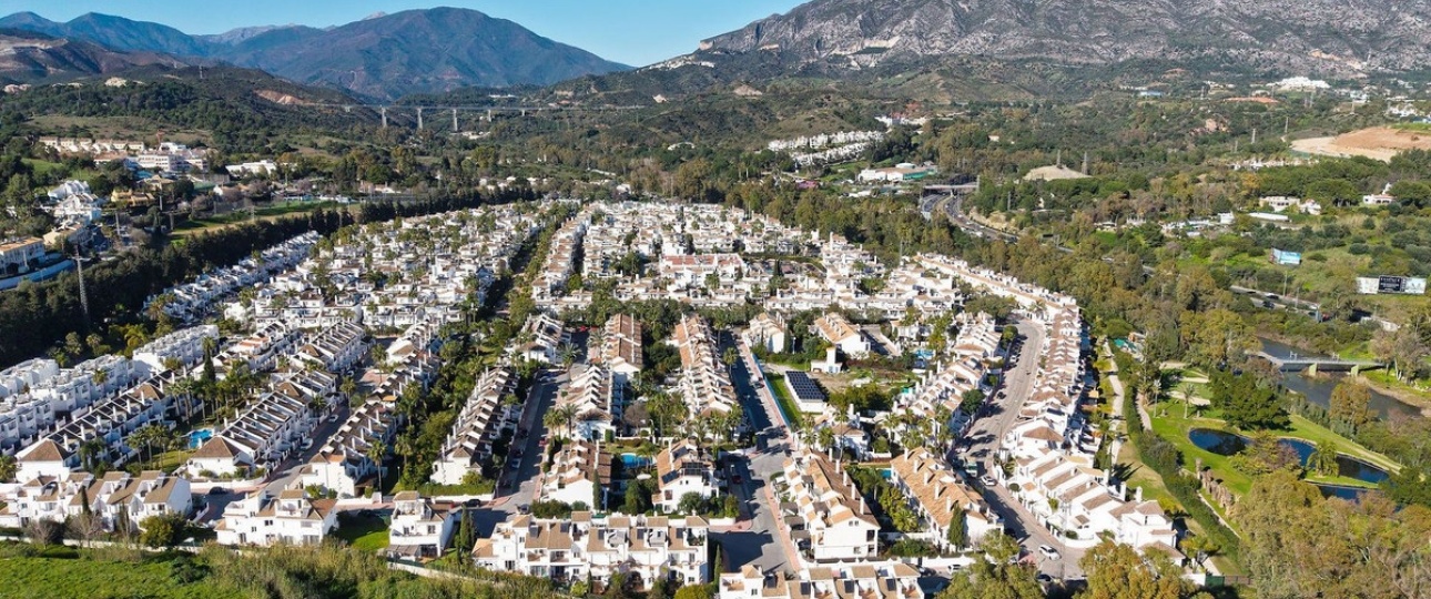 Resale - Town house - Marbella - Nueva Andalucía
