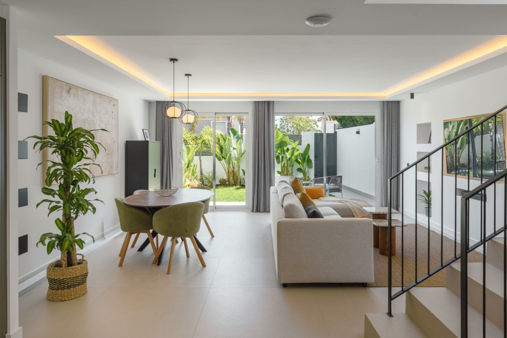 Resale - Town house - Marbella - Nueva Andalucía