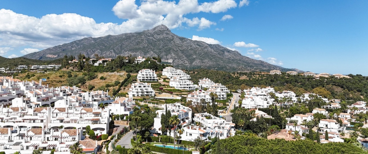 Resale - Town house - Marbella - Nueva Andalucía