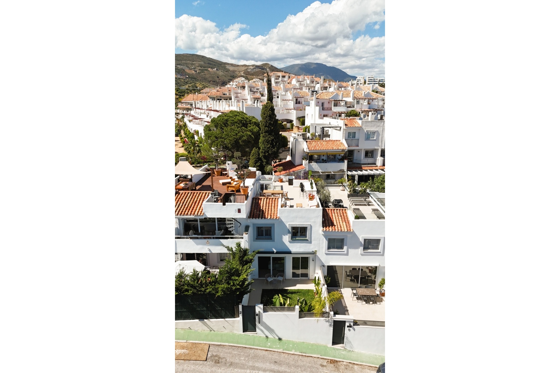 Resale - Town house - Marbella - Nueva Andalucía