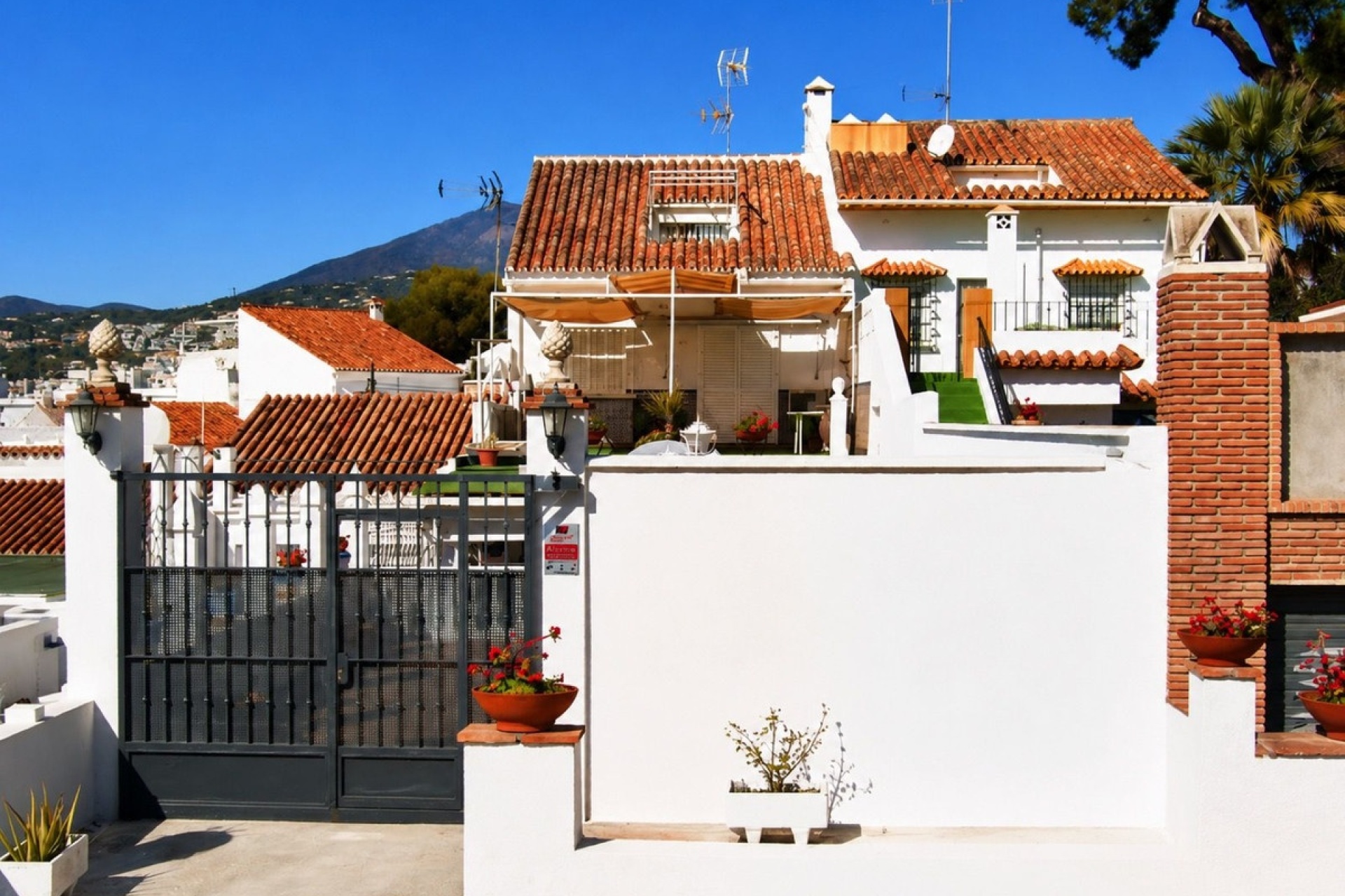 Resale - Town house - Marbella - Nueva Andalucía