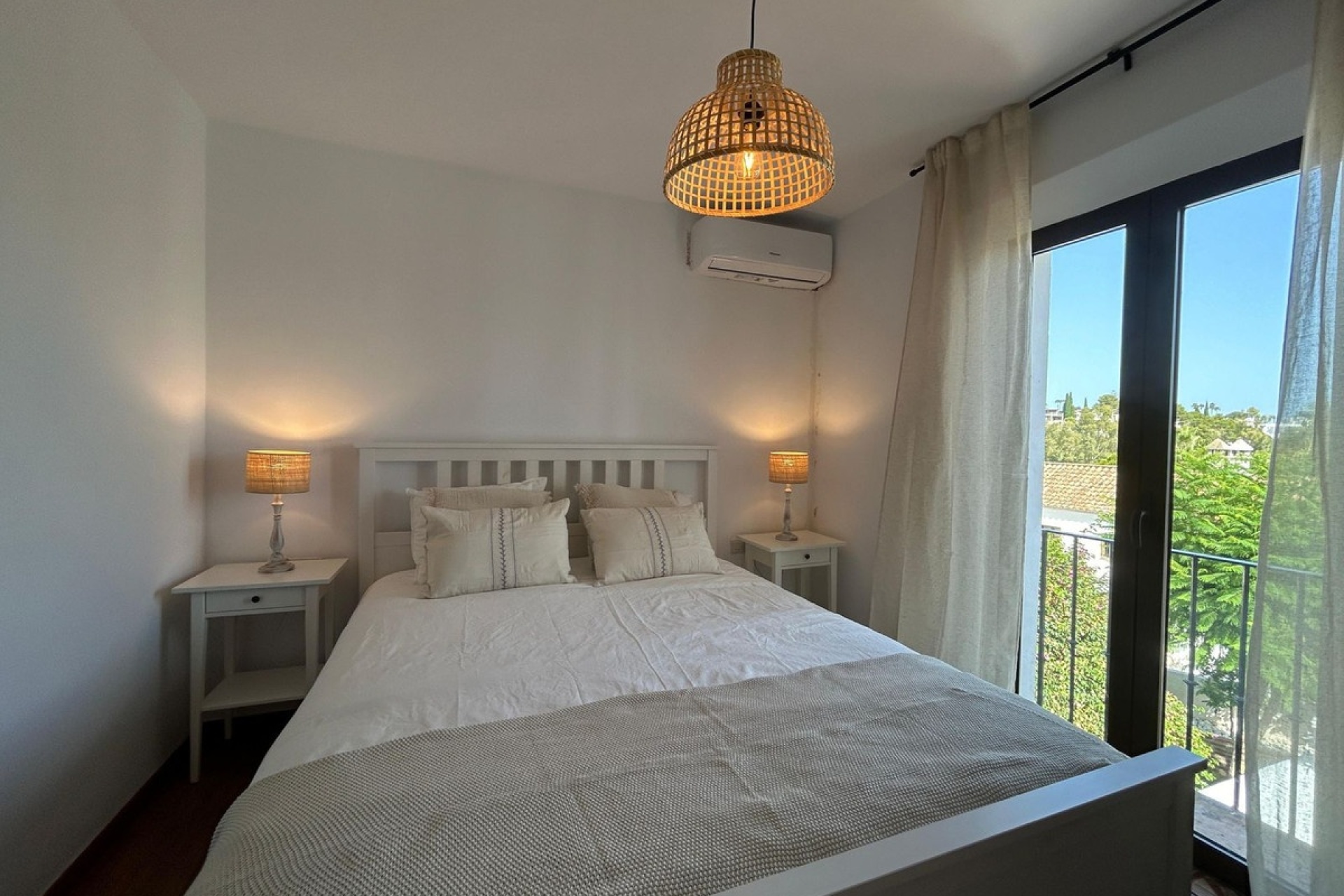 Resale - Town house - Marbella - Nueva Andalucía