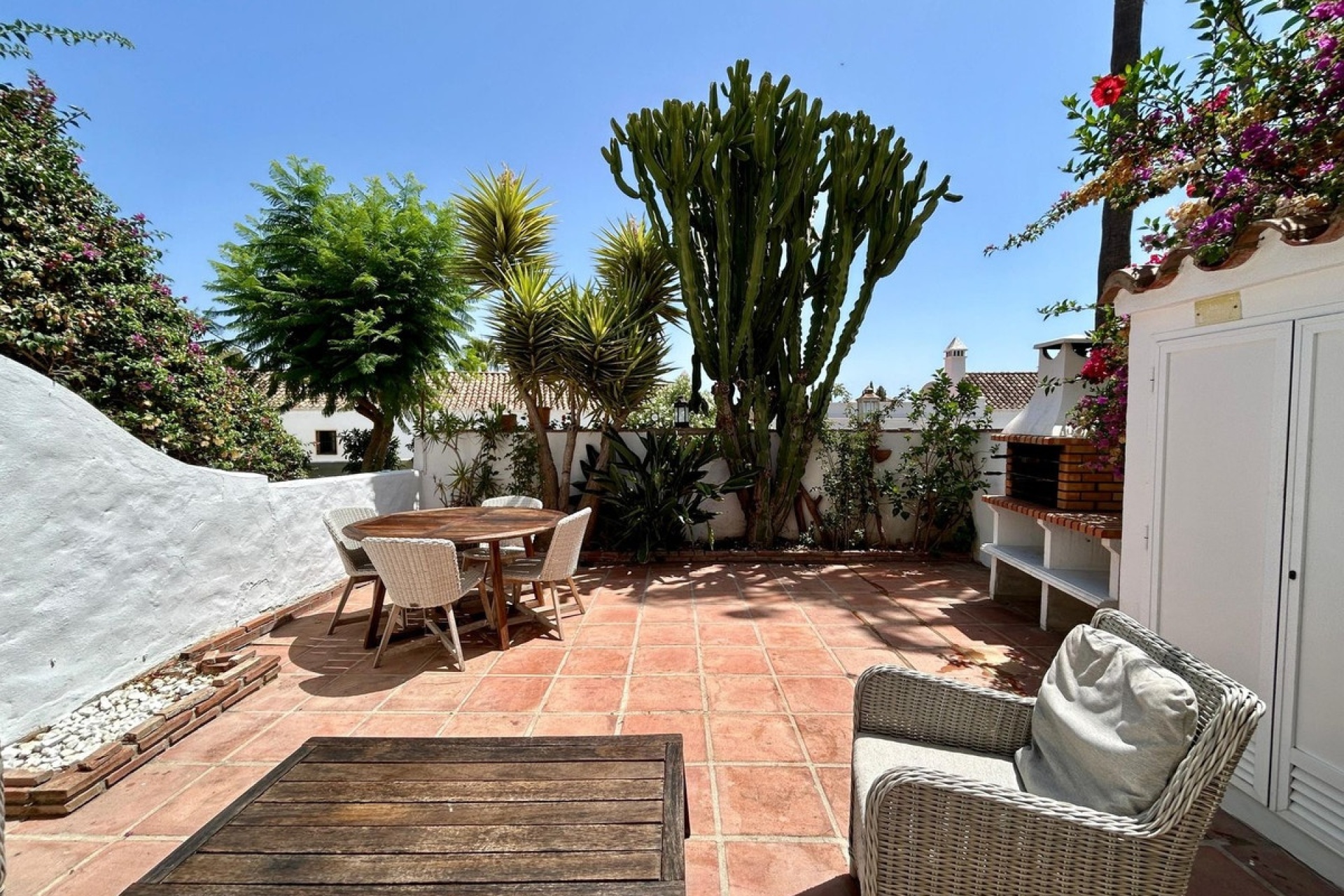 Resale - Town house - Marbella - Nueva Andalucía