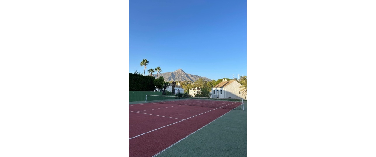 Resale - Town house - Marbella - Nueva Andalucía