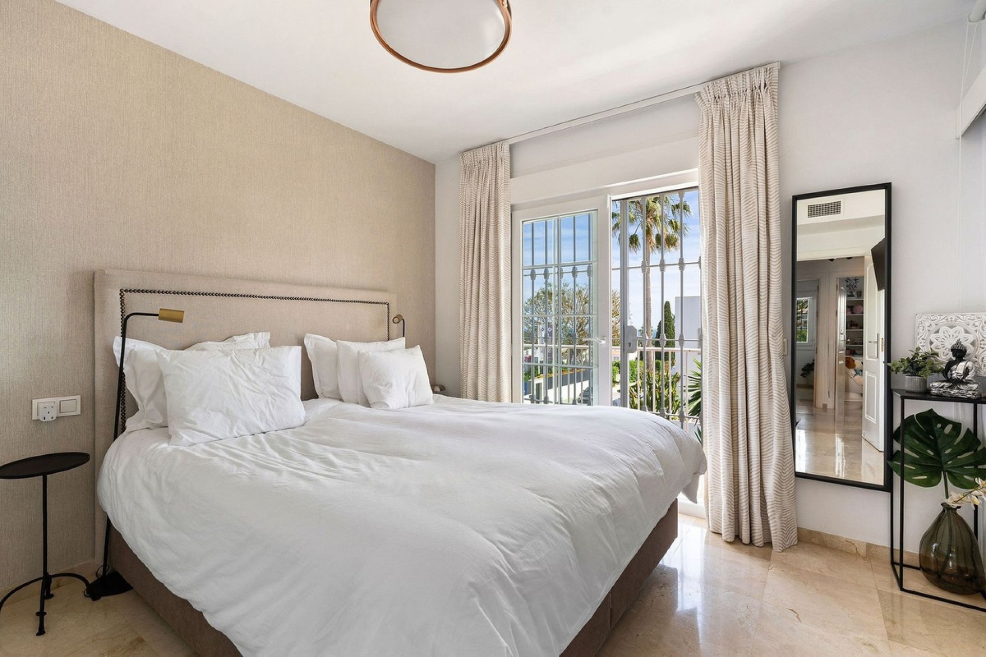 Resale - Town house - Marbella - Nueva Andalucía