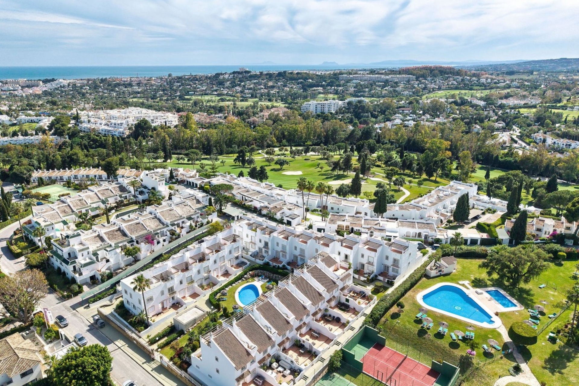 Resale - Town house - Marbella - Nueva Andalucía