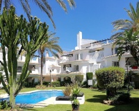 Resale - Town house - Marbella - Nueva Andalucía