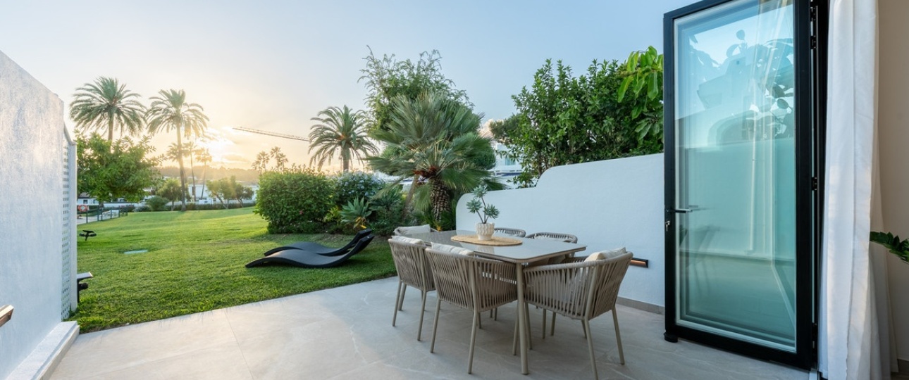 Resale - Town house - Marbella - Nueva Andalucía