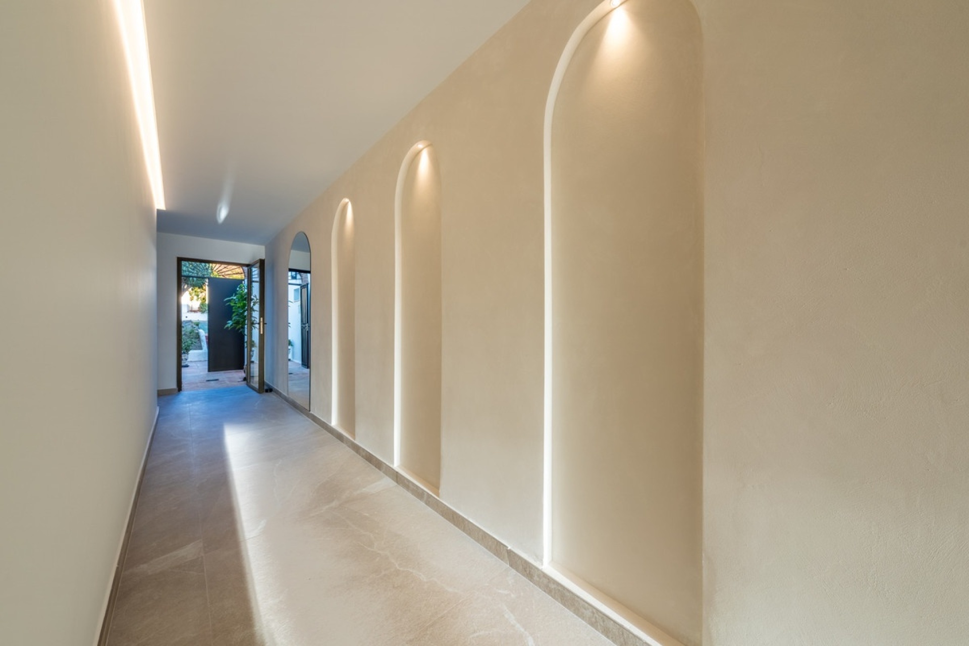 Resale - Town house - Marbella - Nueva Andalucía