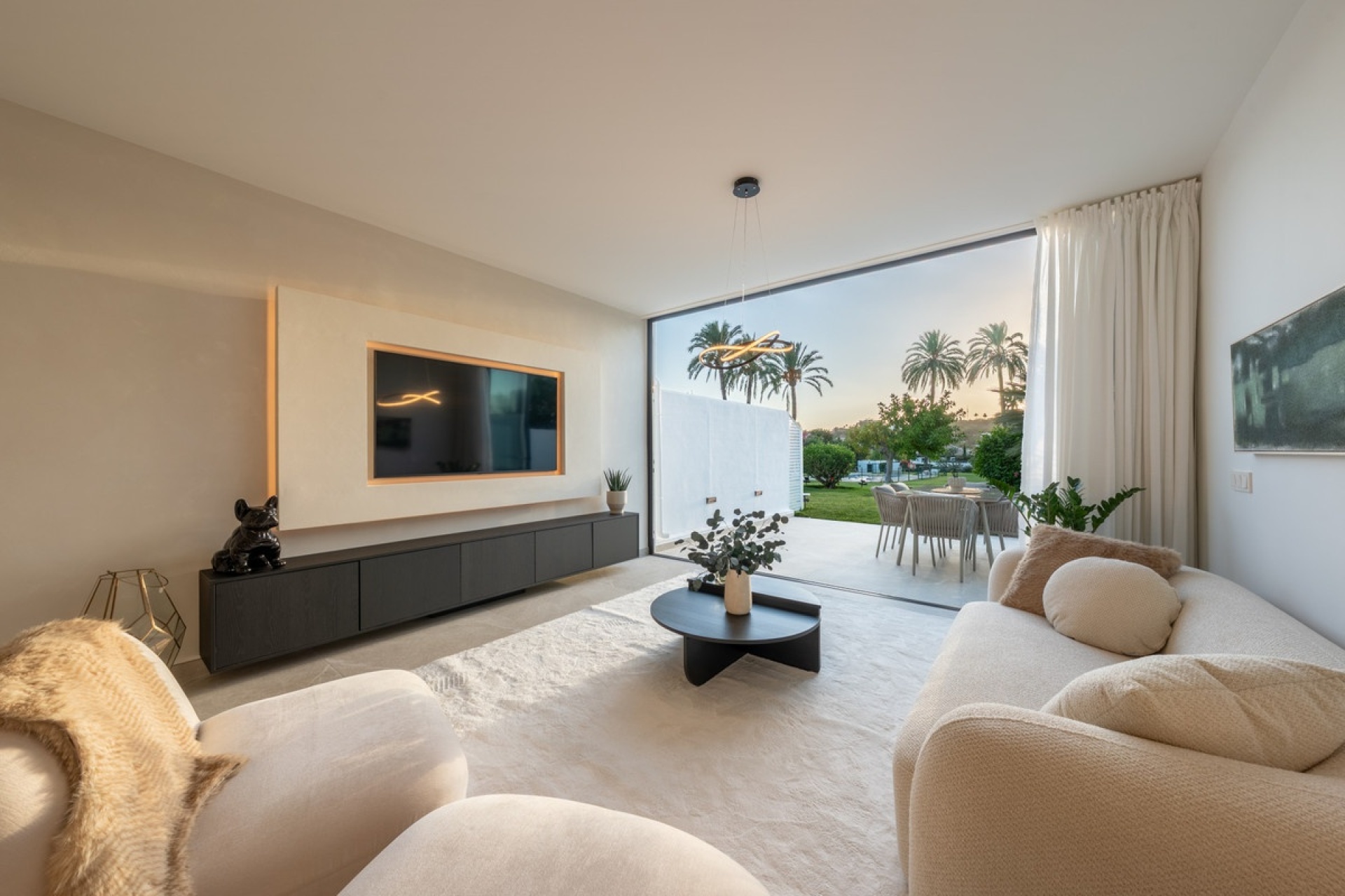 Resale - Town house - Marbella - Nueva Andalucía