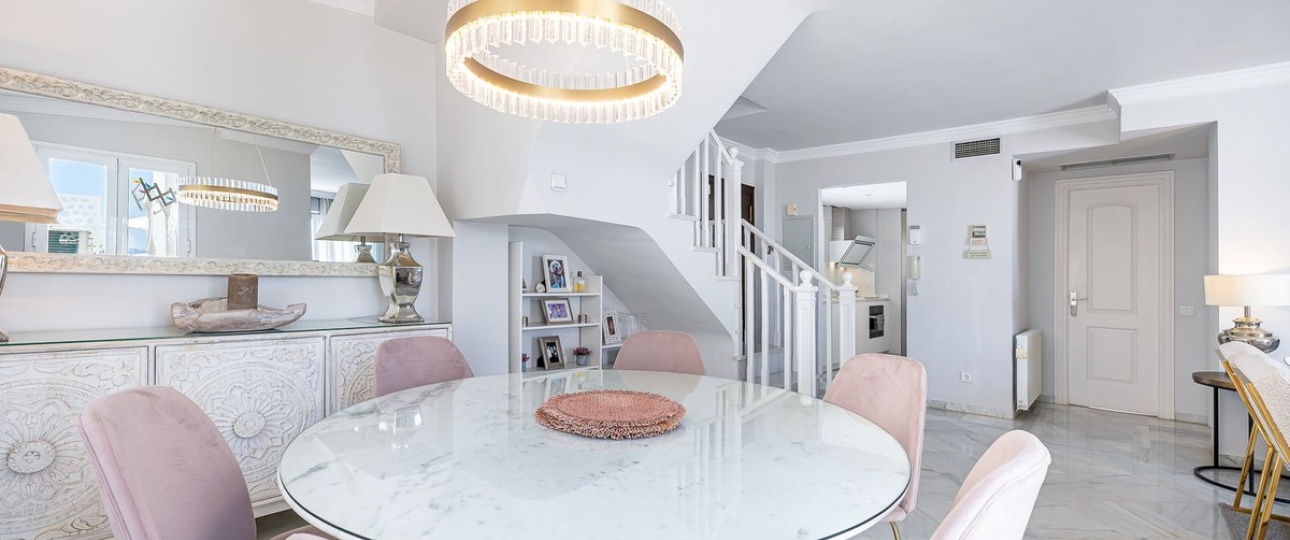 Resale - Town house - Marbella - Nueva Andalucía