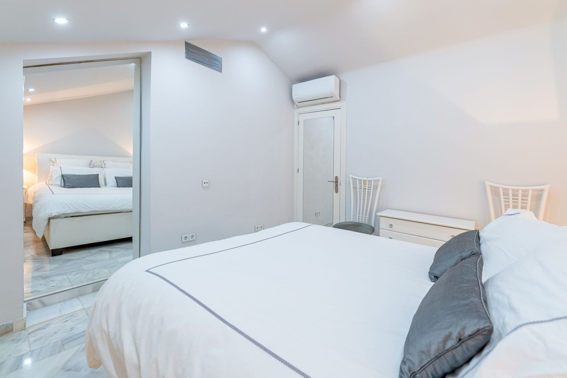 Resale - Town house - Marbella - Nueva Andalucía