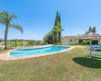 Resale - Town house - Marbella - Nueva Andalucía