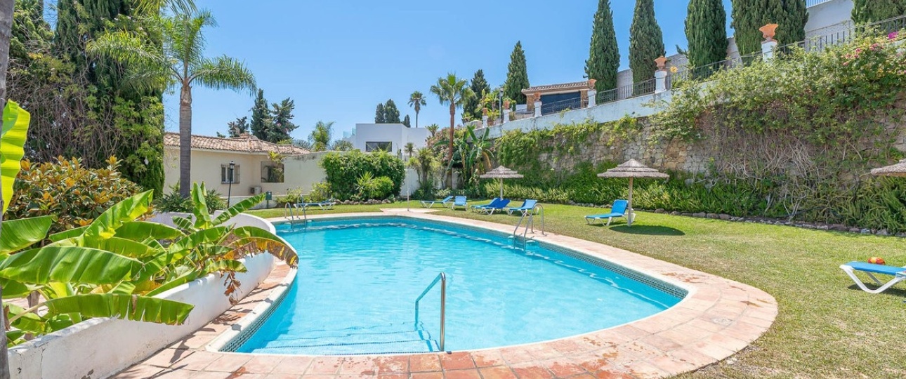 Resale - Town house - Marbella - Nueva Andalucía