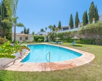 Resale - Town house - Marbella - Nueva Andalucía