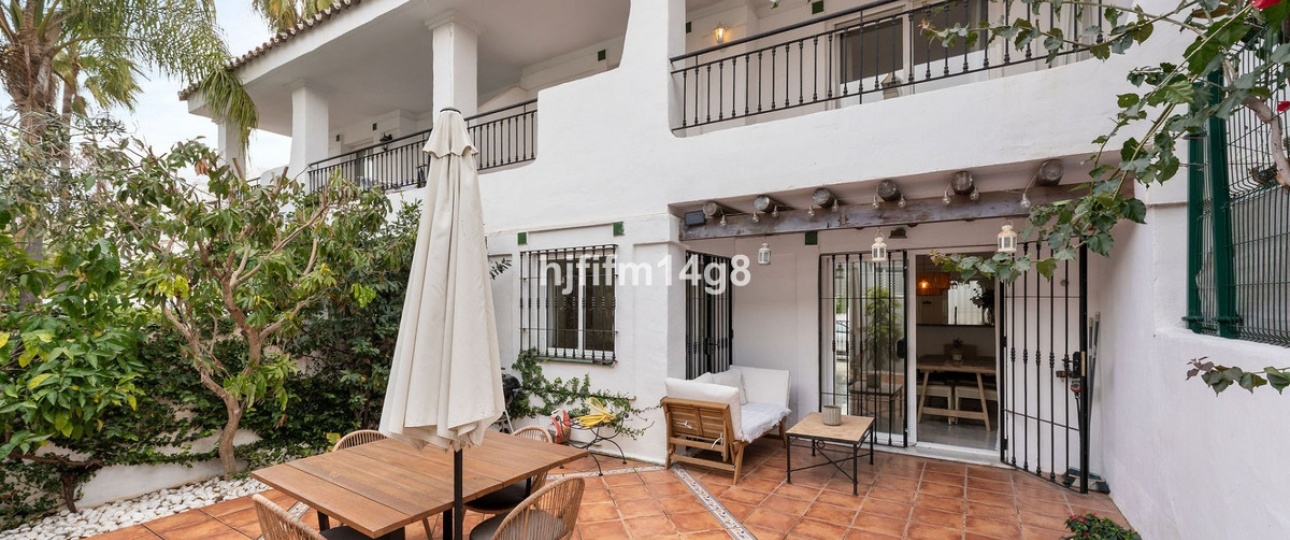 Resale - Town house - Marbella - Nueva Andalucía