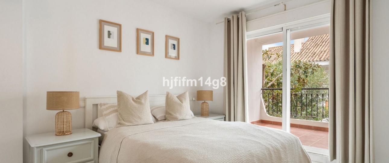 Resale - Town house - Marbella - Nueva Andalucía