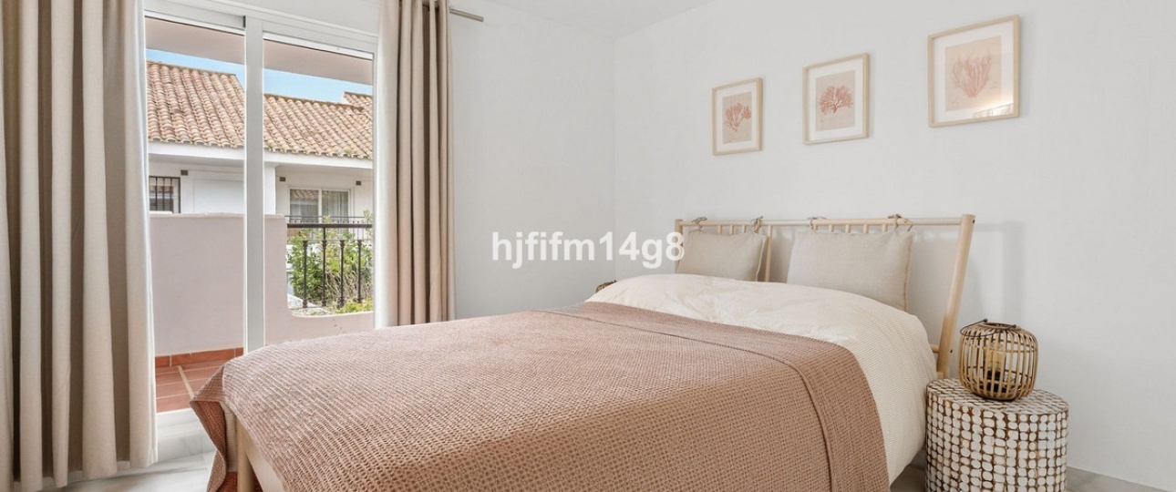 Resale - Town house - Marbella - Nueva Andalucía