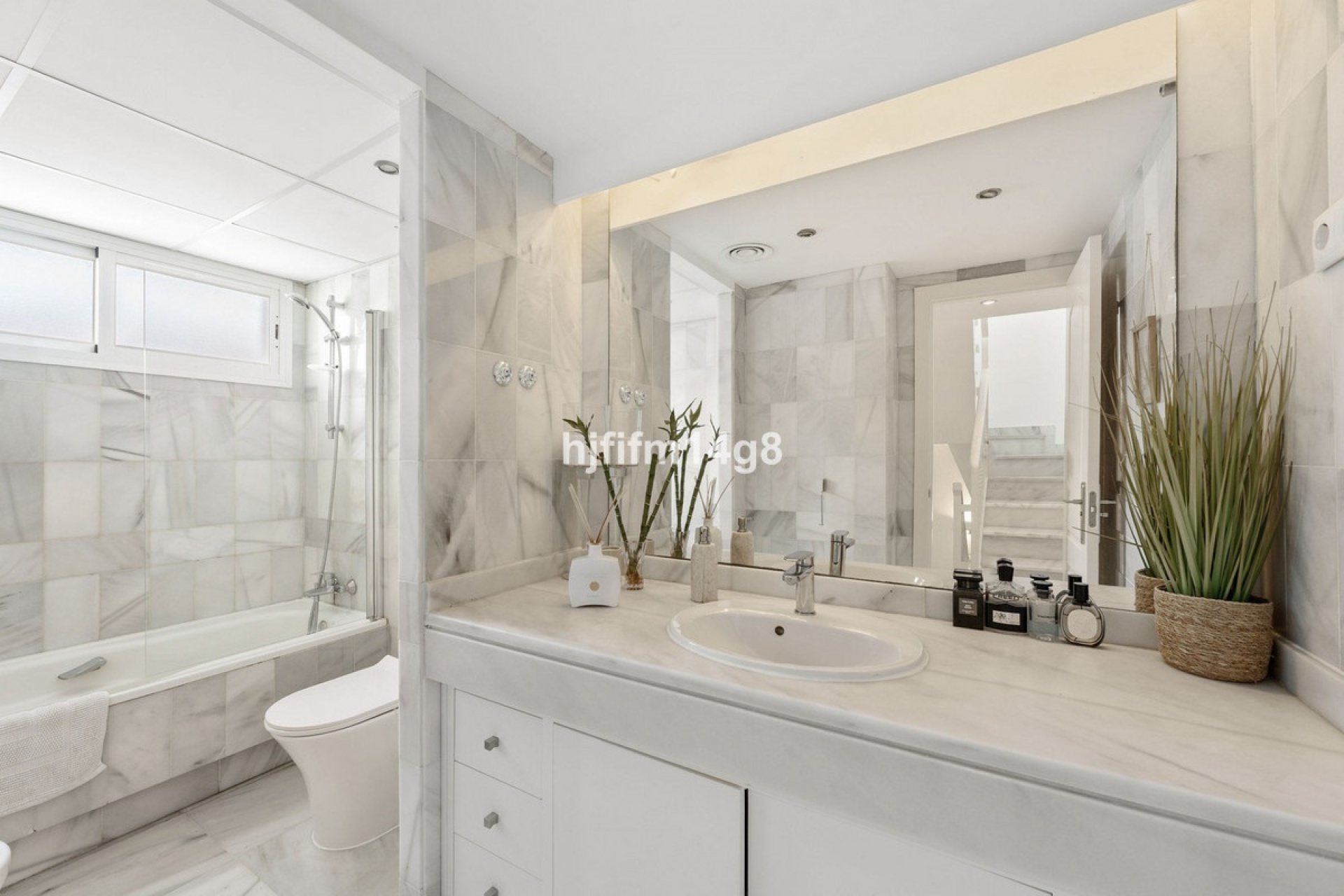 Resale - Town house - Marbella - Nueva Andalucía