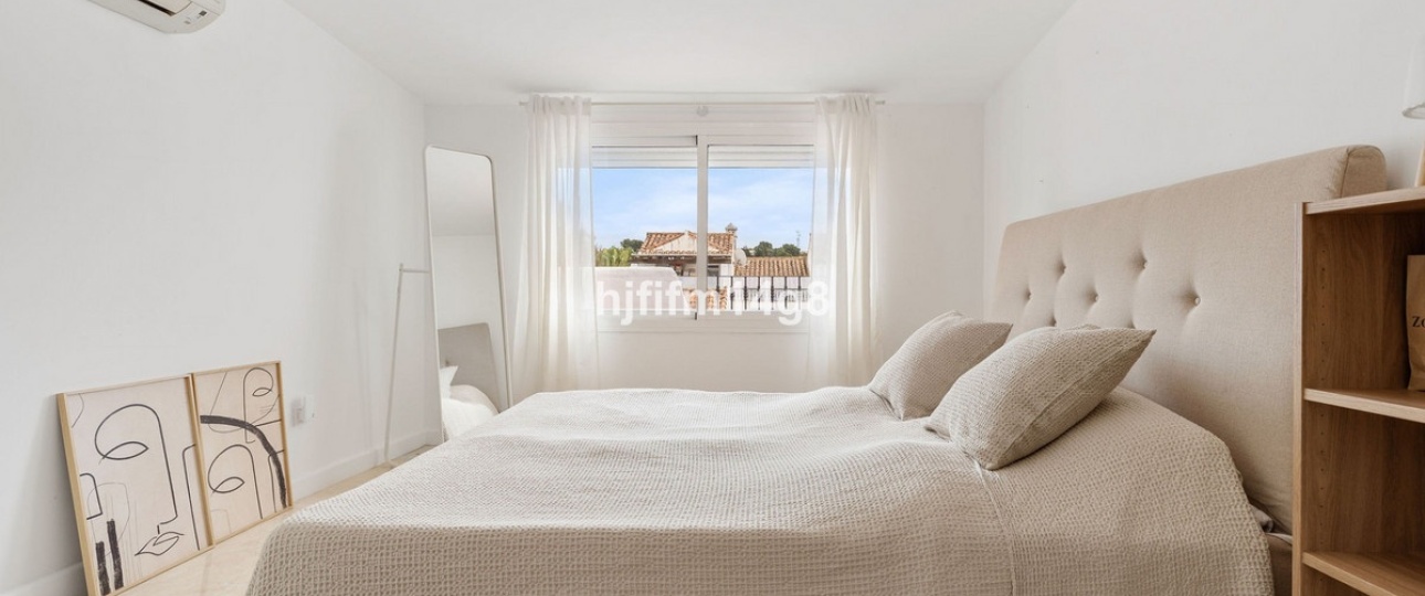 Resale - Town house - Marbella - Nueva Andalucía