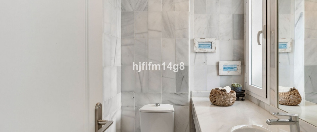 Resale - Town house - Marbella - Nueva Andalucía