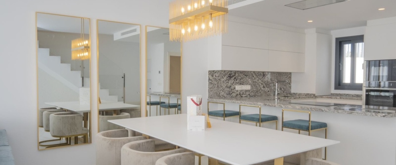 Resale - Town house - Marbella - Nueva Andalucía