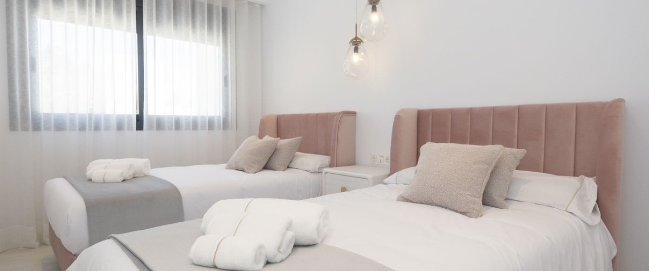 Resale - Town house - Marbella - Nueva Andalucía