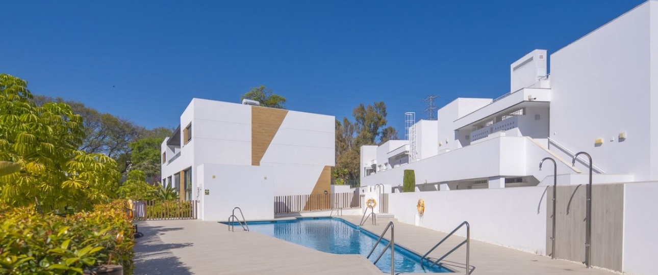 Resale - Town house - Marbella - Nueva Andalucía