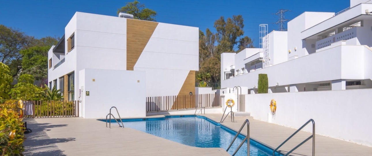 Resale - Town house - Marbella - Nueva Andalucía