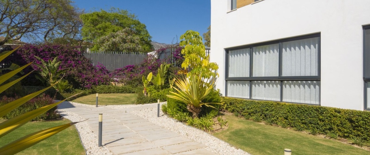 Resale - Town house - Marbella - Nueva Andalucía