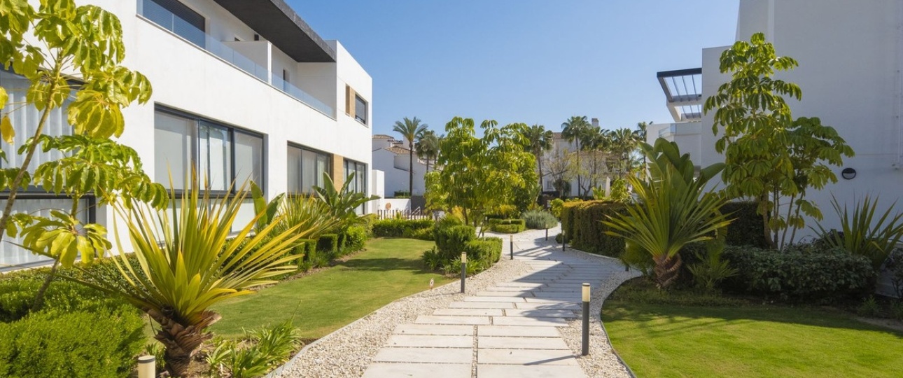 Resale - Town house - Marbella - Nueva Andalucía