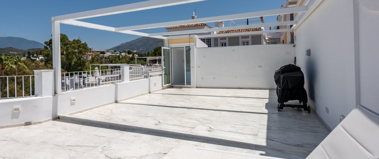 Resale - Town house - Marbella - Nueva Andalucía
