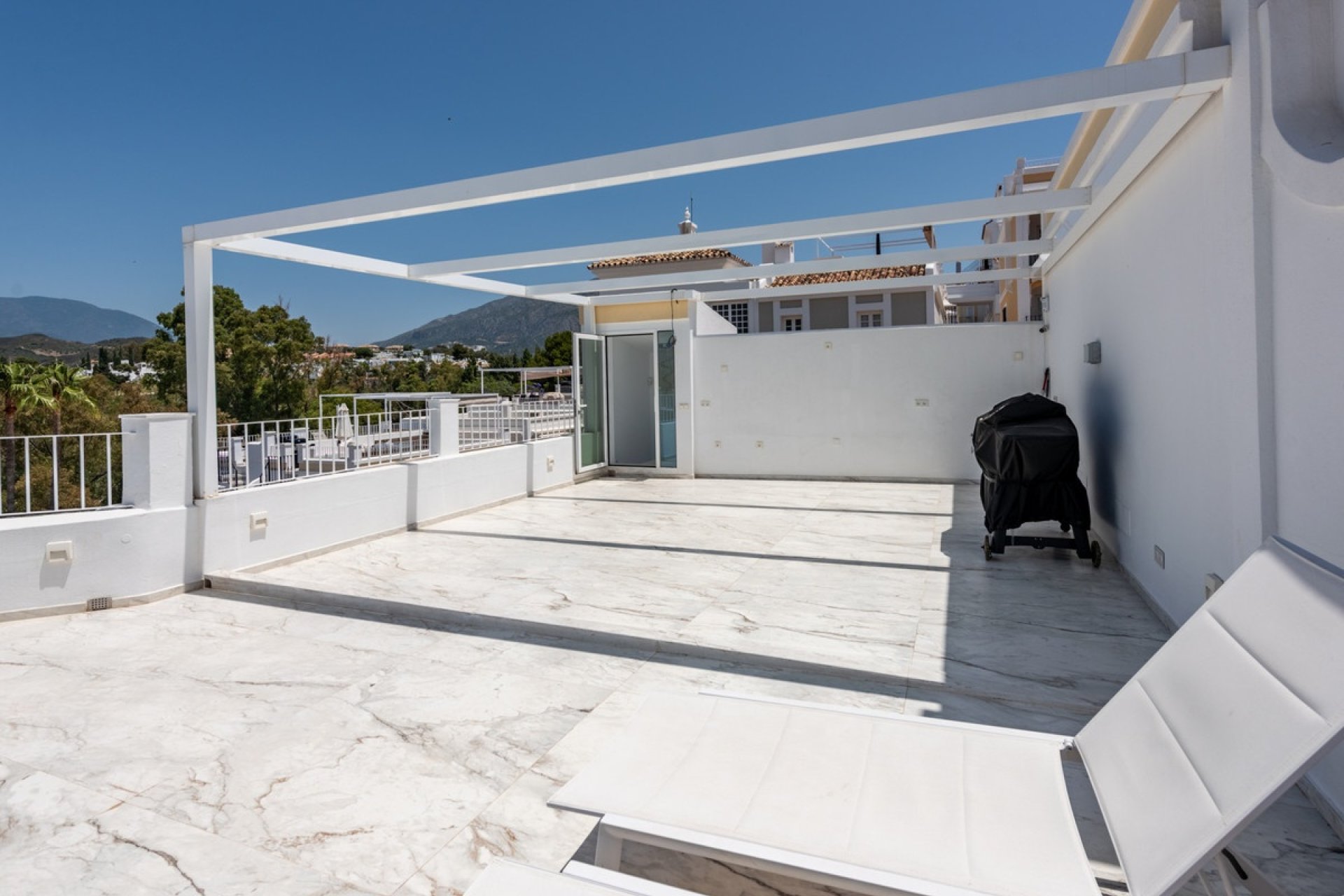 Resale - Town house - Marbella - Nueva Andalucía