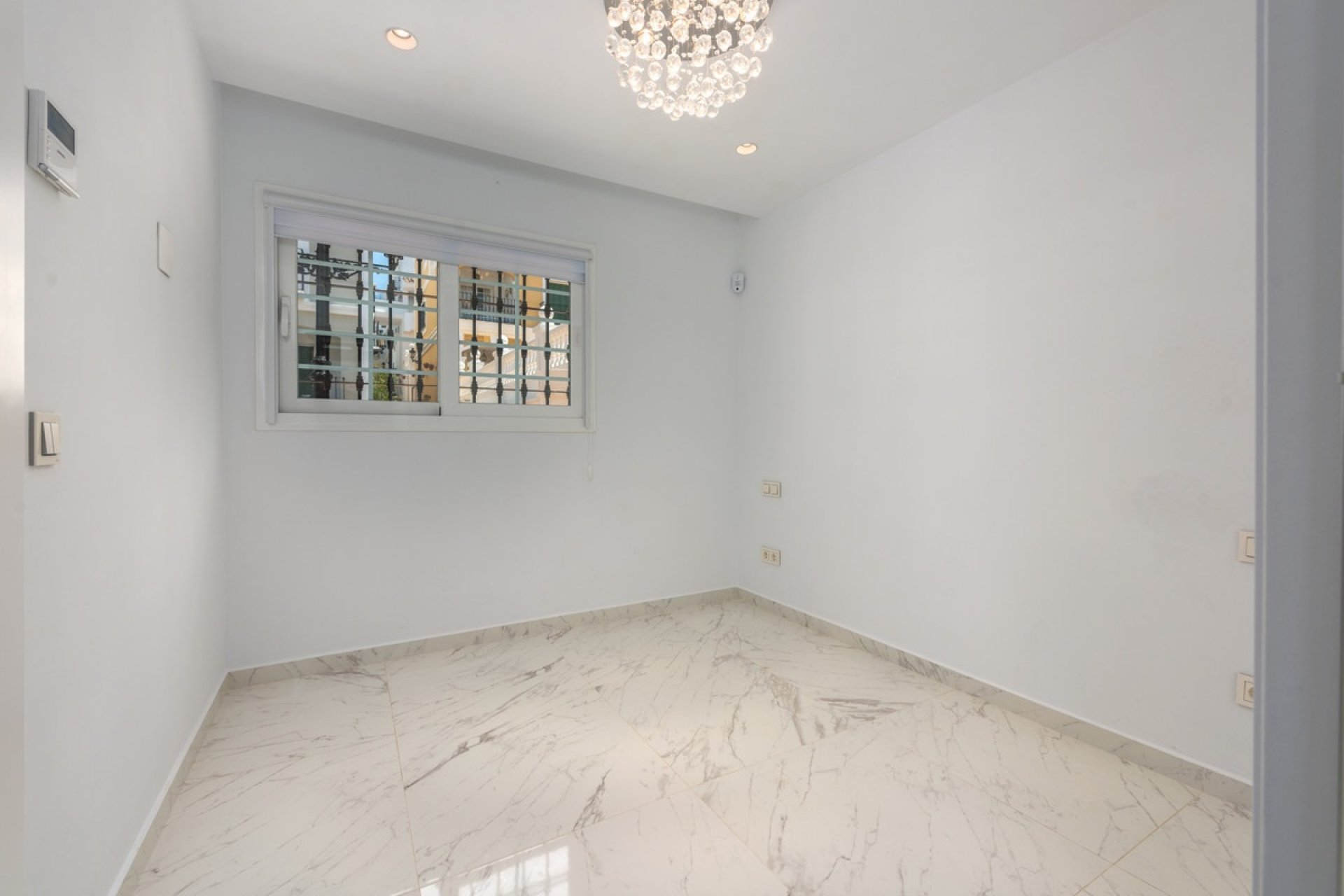 Resale - Town house - Marbella - Nueva Andalucía