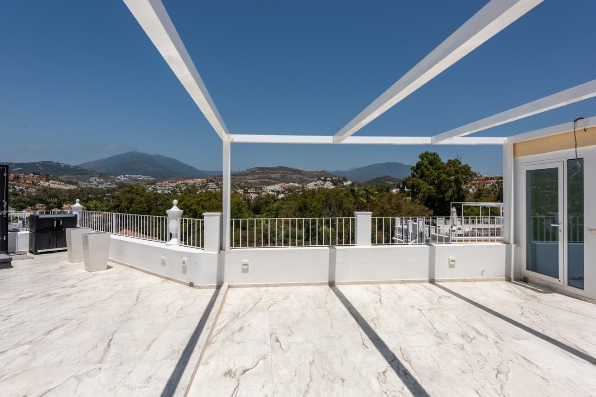 Resale - Town house - Marbella - Nueva Andalucía
