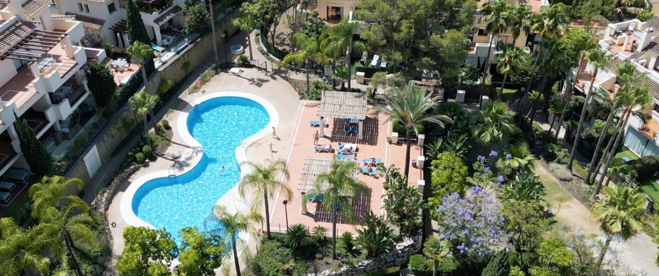 Resale - Town house - Marbella - Nueva Andalucía