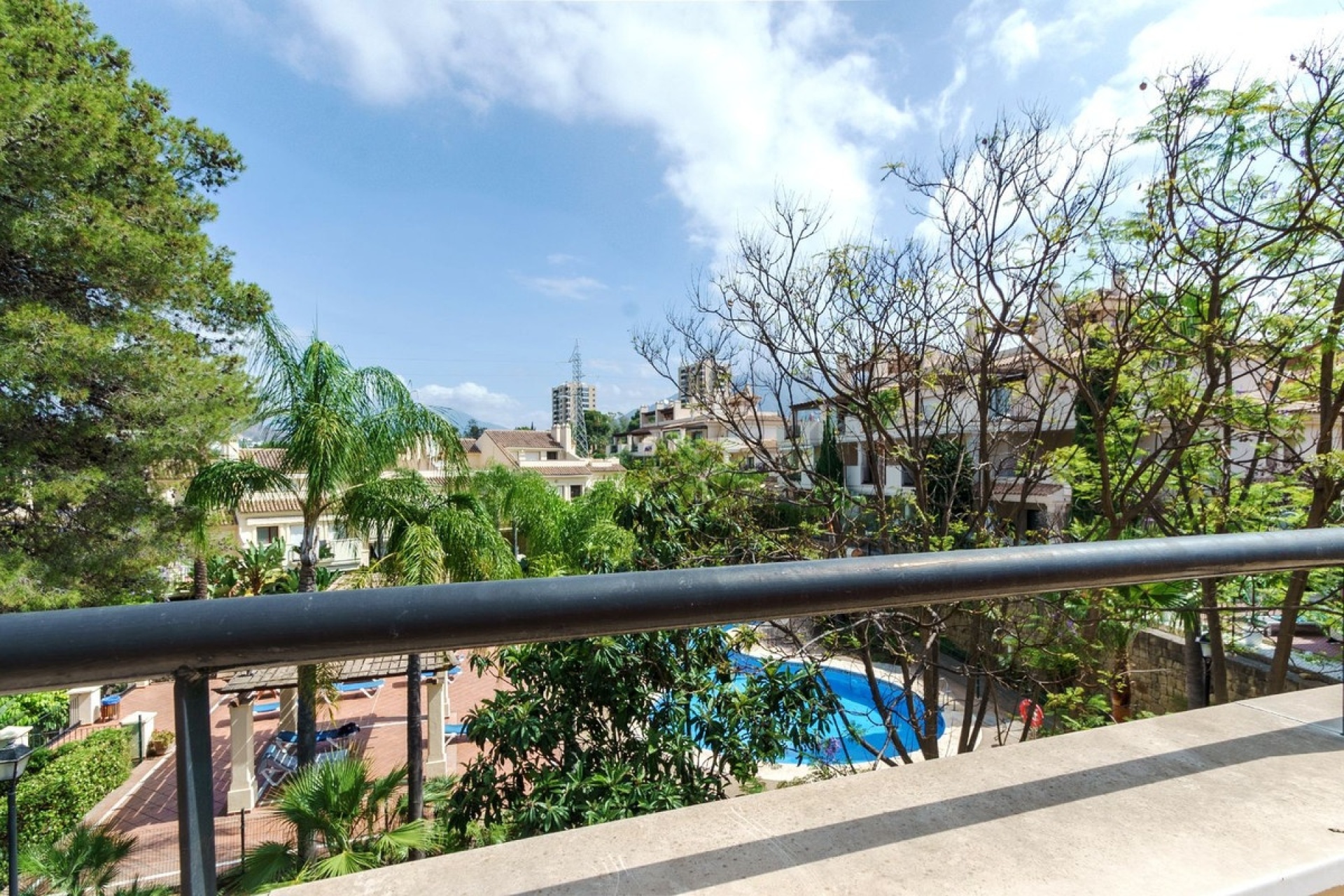 Resale - Town house - Marbella - Nueva Andalucía