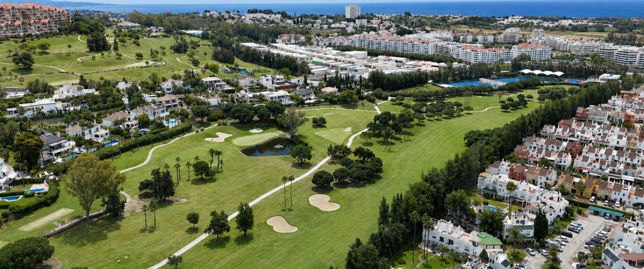 Resale - Town house - Marbella - Nueva Andalucía