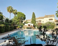 Resale - Town house - Marbella - Nueva Andalucía