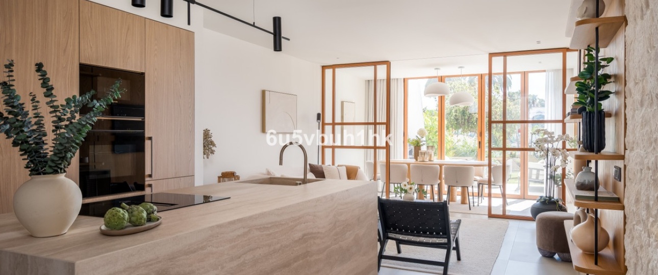 Resale - Town house - Marbella - Nueva Andalucía