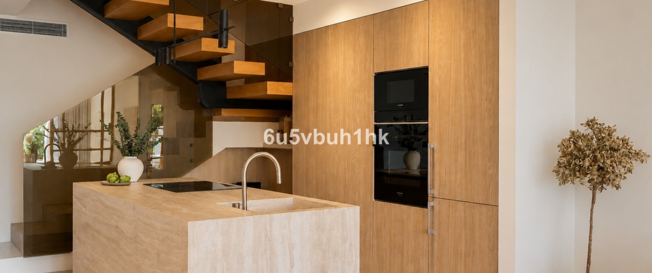 Resale - Town house - Marbella - Nueva Andalucía