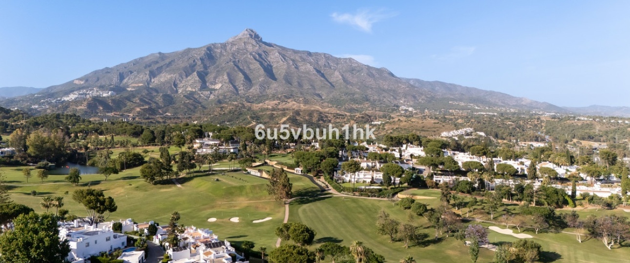 Resale - Town house - Marbella - Nueva Andalucía