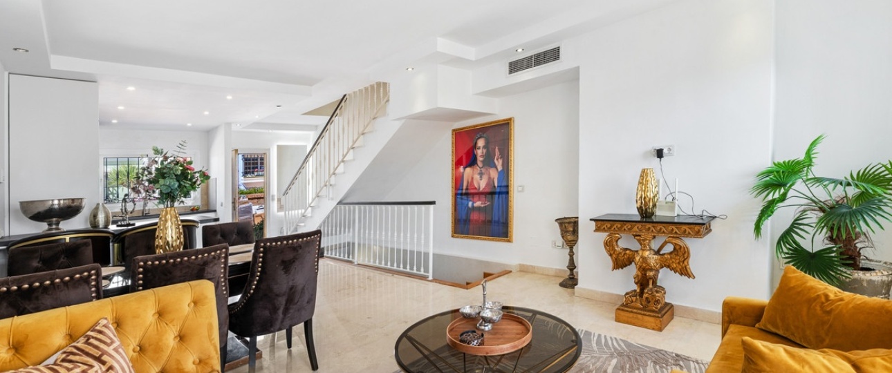 Resale - Town house - Marbella - Nueva Andalucía