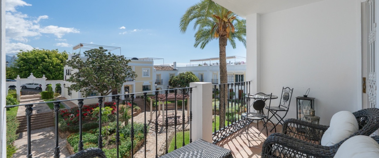 Resale - Town house - Marbella - Nueva Andalucía