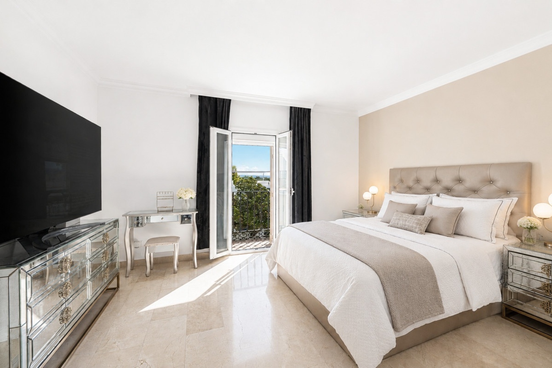 Resale - Town house - Marbella - Nueva Andalucía