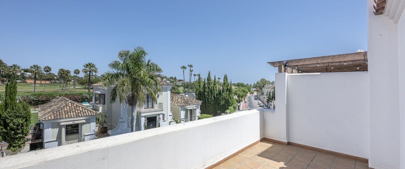 Resale - Town house - Marbella - Nueva Andalucía