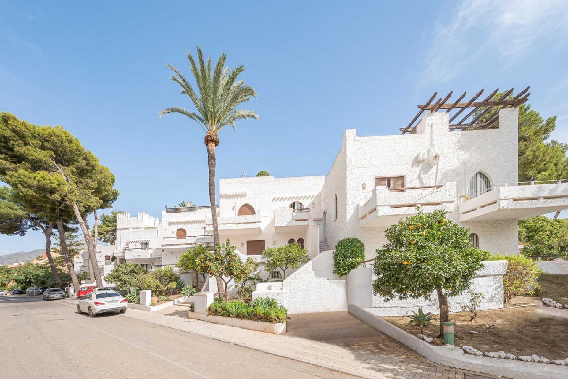 Resale - Town house - Marbella - Nueva Andalucía