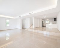 Resale - Town house - Marbella - Nueva Andalucía