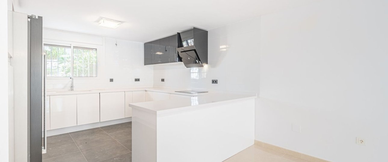 Resale - Town house - Marbella - Nueva Andalucía